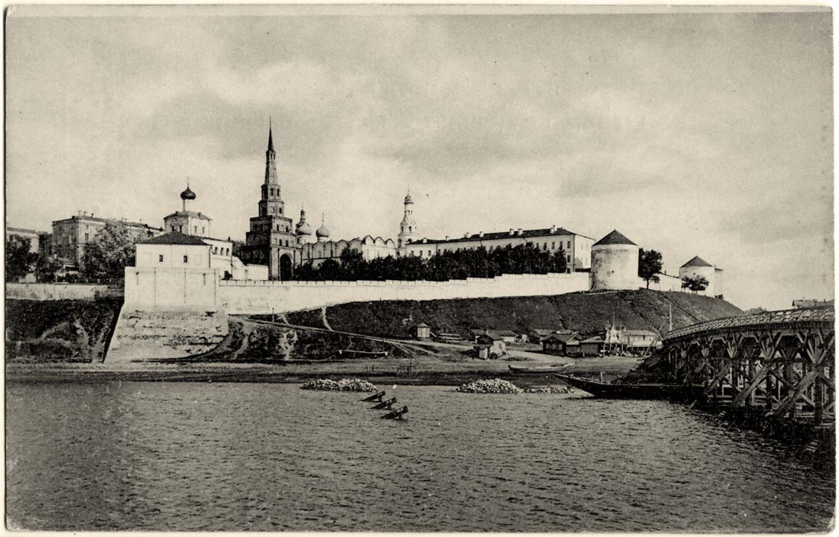 Кремль, Тайницкая башня, мост