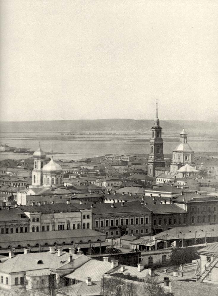 Казань. Владимирский собор, слева - Николо-Вишняковская церковь, около 1880