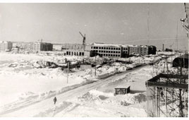 Нефтекамск. Проспект Комсомольский, строится школа №4, зима 1962 - 1963 года